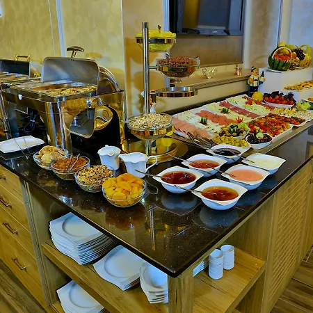 Perula & Hotell 3*