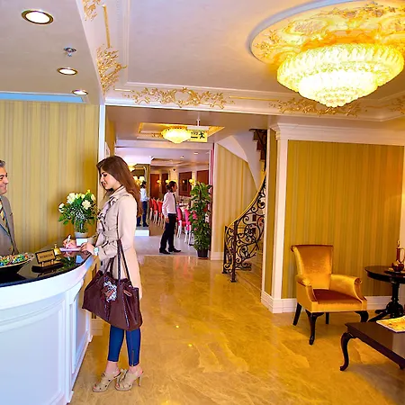 Perula & Hotel 3*