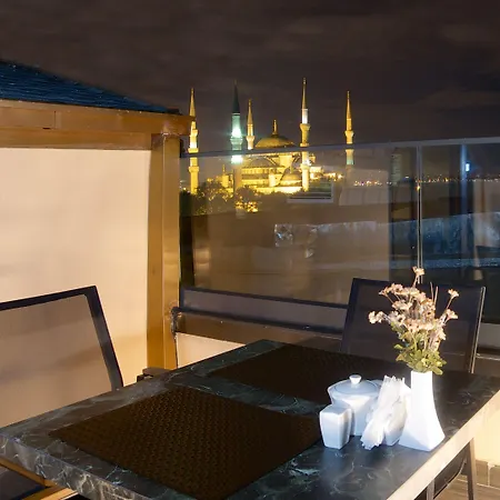 Perula & Hotel 3*