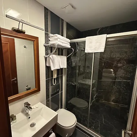 Perula & 3*