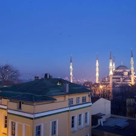 Perula & Hotell 3*