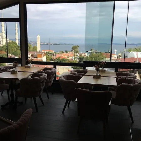 Hotell Perula & 3*