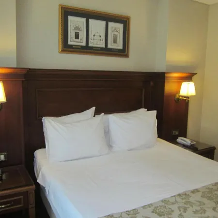 Perula & Hotell 3*