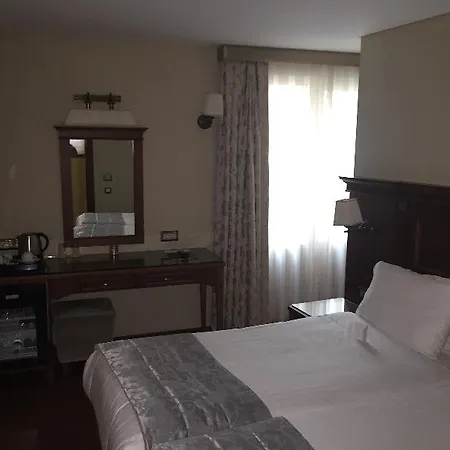 Perula & Hotell