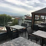 Perula & Ξενοδοχείο